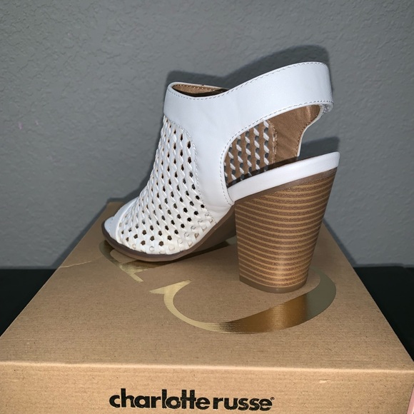 Charlotte Russe, White Heel Sandal, New with Box - Picture 2 of 3